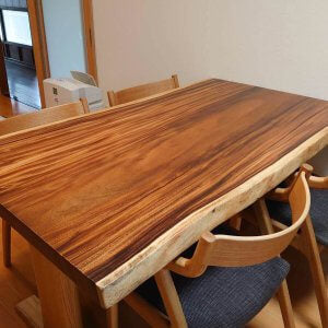 納品事例　福山市S様邸（一枚板、ダイニングテーブル、チェア）