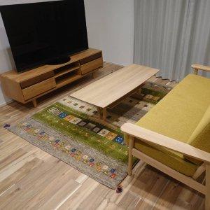 納品事例　府中市T様邸（ソファ、センターテーブル、ギャッベ）