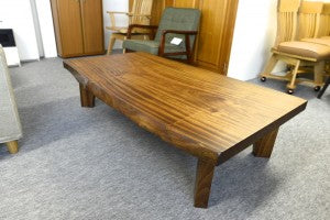 アウトレット　くす　一枚板テーブル　¥98,000