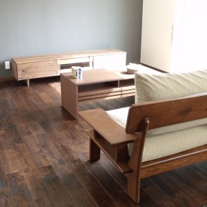 納品事例　福山市新市町A様邸（リビング、ソファ、TVボード、テーブル）
