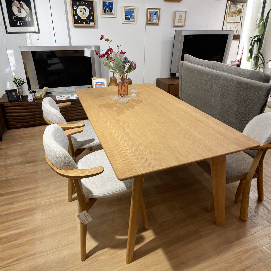 シンプルで質の良いテーブルセット<br>〔tb080〕