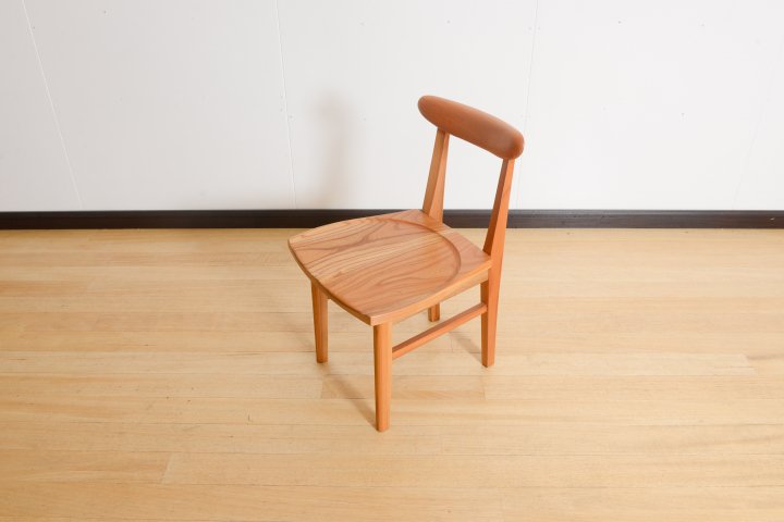 けやきのチェア〔ch002〕 – 府中家具の館