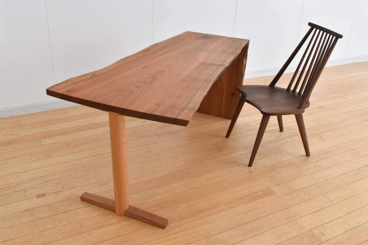 縦格子のウォールナットチェア<br>〔ch021〕