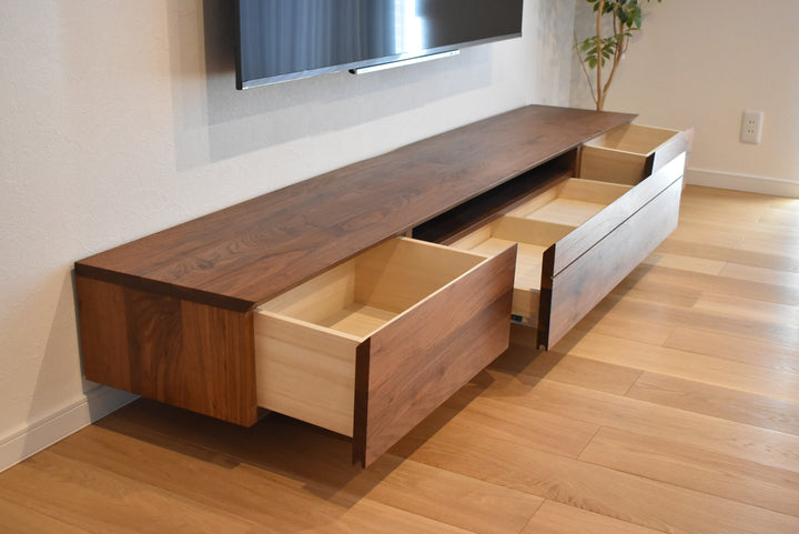 【取引の方決定いたしました】府中家具　一枚板テレビボード　天然無垢材 府中家具 若葉家具 Waon 和温 TVボード 国産家具 無垢 TVボード レッド
