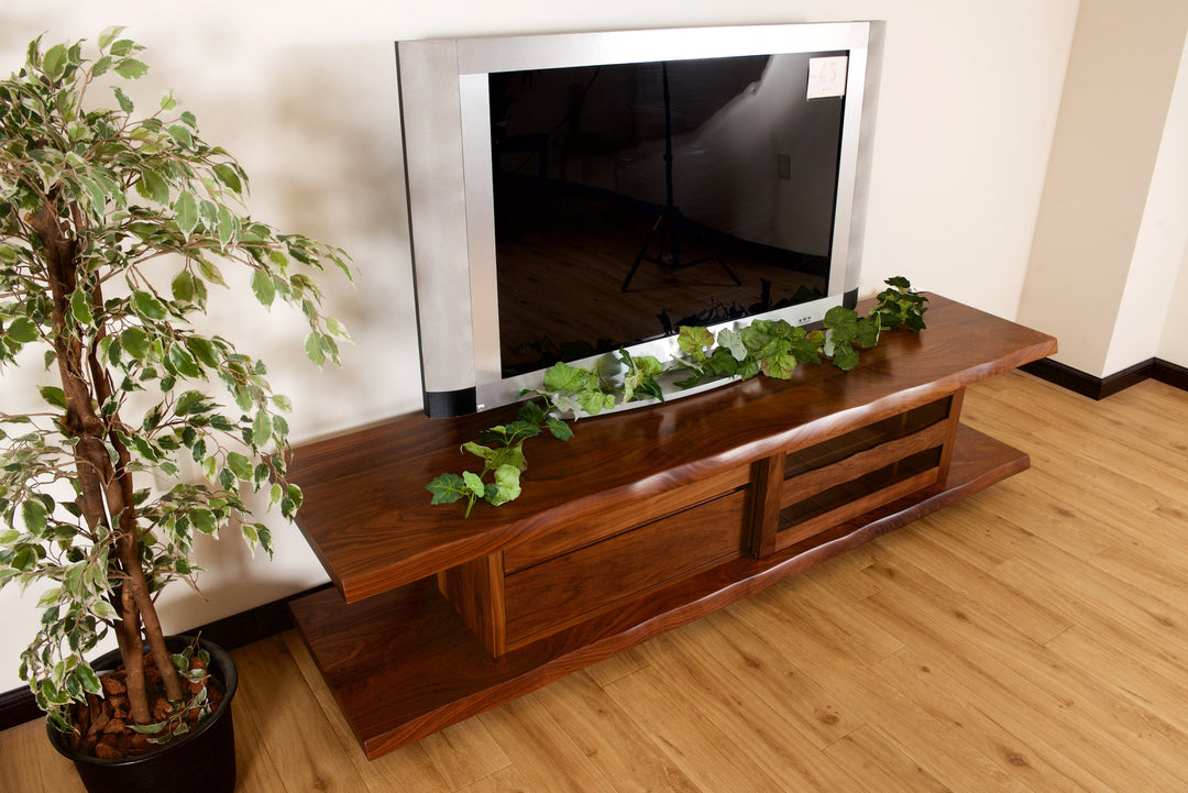 ウォールナット無垢材のテレビボード 木と心[tv004] – 府中家具の館