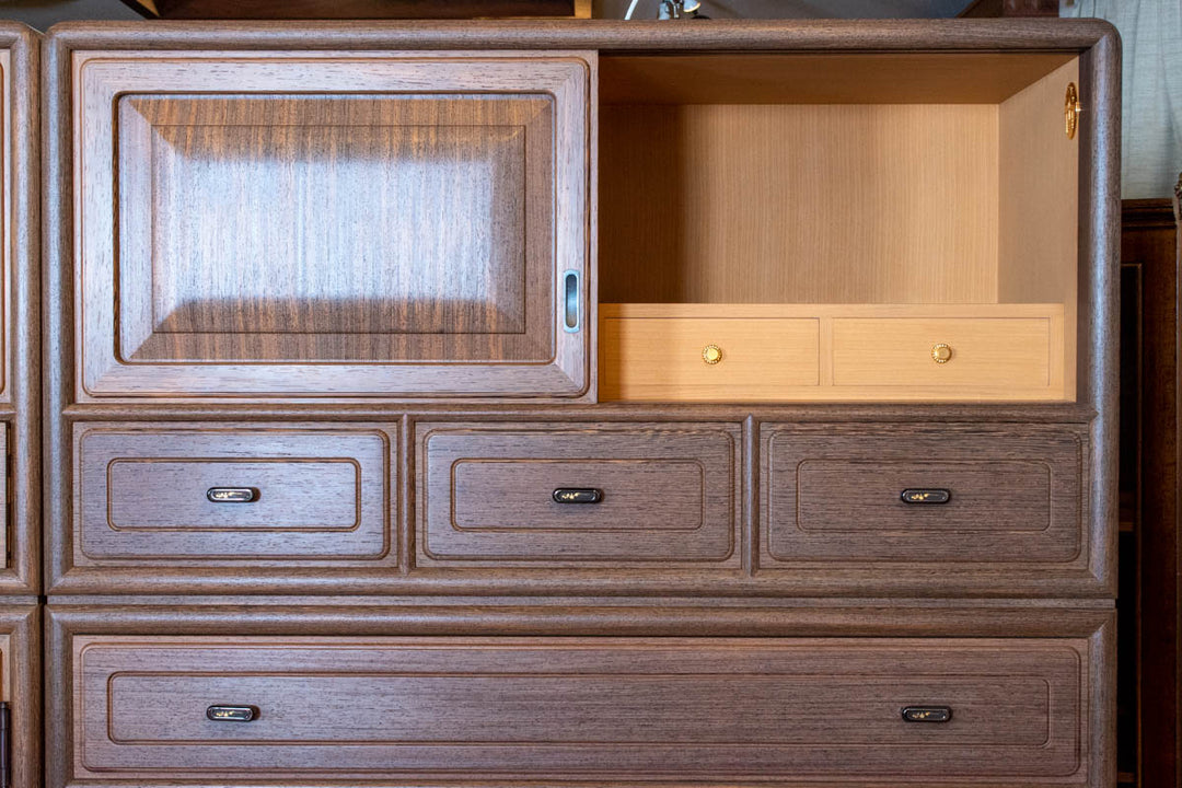 アウトレット】 鉄刀木の昇りタンス〔ta023〕 – 府中家具の館